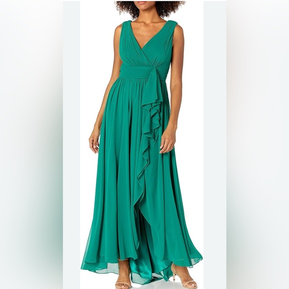 Eliza J Women's Gown, Emerald, size 4 - Picture 6 of 6